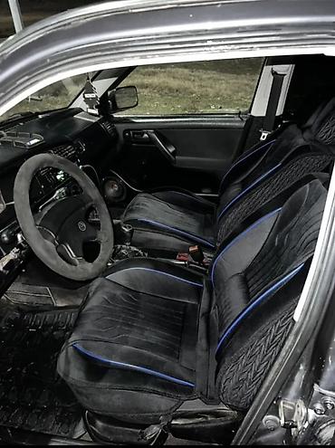 Volkswagen: Volkswagen Golf: 1992 г., 1.8 л, Механика, Бензин, Хэтчбэк — 7