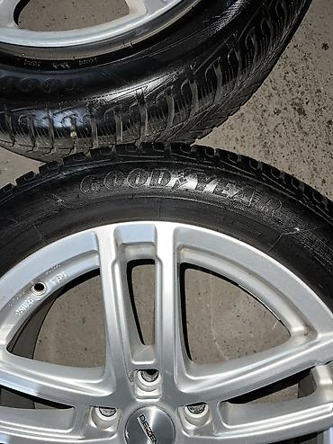 good year: 225\55R17. 5х112 Комплект дисков Dezent на зимней резине Goodyear — 3