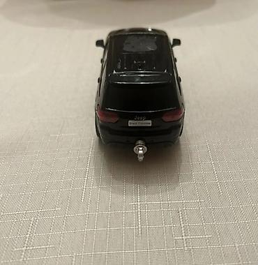 Jeep: Qara rəngdə Jeep markalı mini model maşın - Realistik detal at lalafo.az — 4 Jeep: Qara rəngdə Jeep markalı mini model maşın - Realistik detal — 4