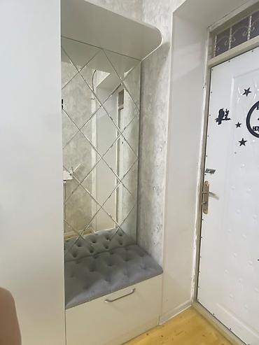 Dəhliz dolabları: Qarderob-dolabı və dəhliz üçün oturacaq bölməsi - Material: Ağ rəngli — 3