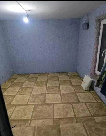 земельный дом в оше: 10 м², 1 комната, Подвал, погреб, Забор, огорожен
