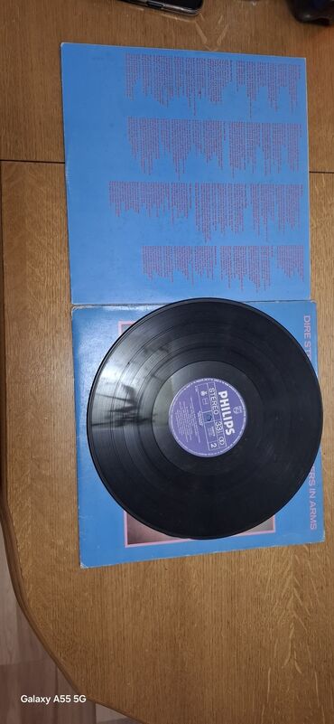 Vinil ploče: Vinil ploče – kolekcija 1) Pretenders – The Singles (kompilacija) - — 6