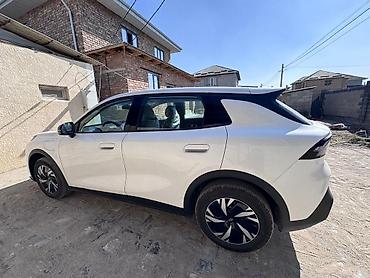 Changan: Changan Qiyuan Q05: 2026 г., Робот, Электромобиль, Кроссовер — 3
