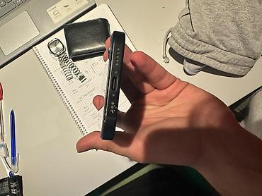 telefon iphone 10: IPhone 15, 128 GB, Qara, Simsiz şarj — 1