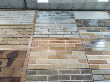 asma tavan metbex ucun: Klinker və dekorativ divar plitələri – müxtəlif rəng və fakturalarda
