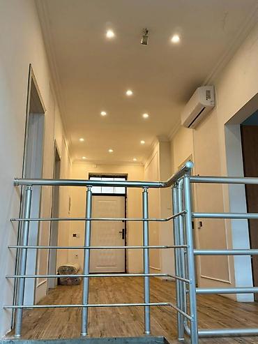 sultan emlak: 8-ci kilometr 5 otaqlı, 157 kv. m, Kredit var, Orta təmir — 10