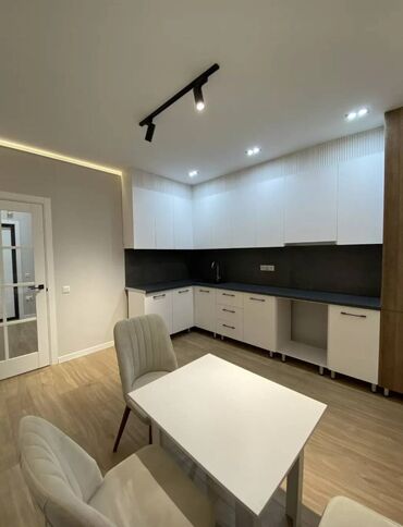 поселок манас квартиры: 2 комнаты, 79 м², 108 серия, 3 этаж, Евроремонт