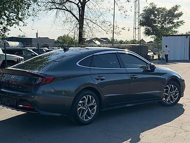 такси фит: Hyundai Sonata: 2022 г., 2 л, Автомат, Бензин, Седан — 4