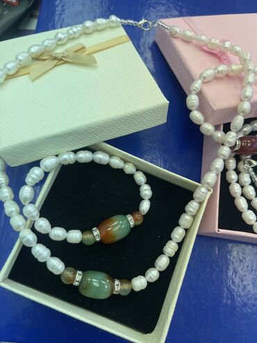 Сундуки: Подарок на 8 марта подарите набор из жемчуга с камнем дзи! В набор