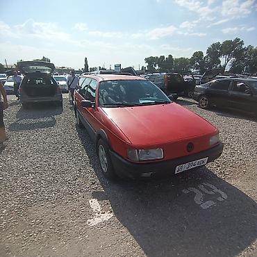 pass: Volkswagen Passat Variant: 1989 г., Универсал — 2