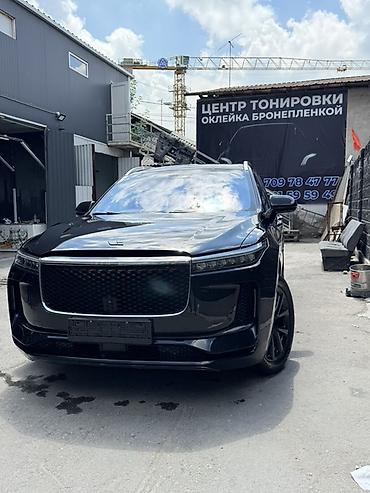 byd e1: Lixiang One: 2021 г., 1.2 л, Автомат, Гибрид, Минивэн — 3