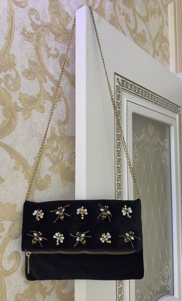 Kürklər: - Tünd qəhvəyi rəngdə xəz. Ölçü 44-48, 2 dəfə toya geyinilib, əla — 7