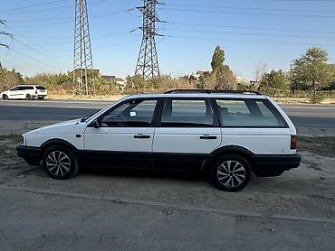 8 местный: Volkswagen Passat: 1992 г., 1.8 л, Механика, Бензин, Универсал — 7