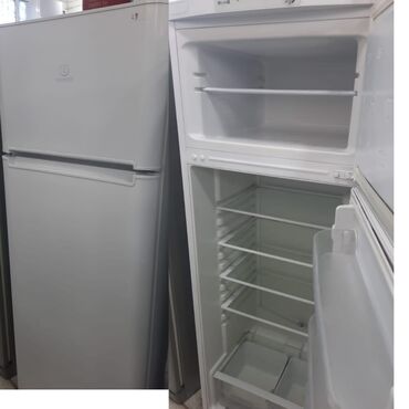 indezit: Б/у Indesit Холодильник