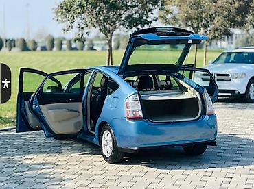 255 35 19: Toyota Prius: 1.5 l | 2009 il Hetçbek — 4