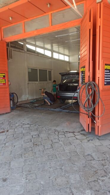 Автомойщики: 90т.с. 90т.сАтлантис" требуются автомойщики с опытом работы от 6ти — 5