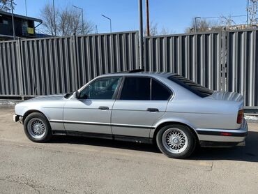 BMW: BMW 5 series: 1992 г., 2.5 л, Механика, Бензин, Седан