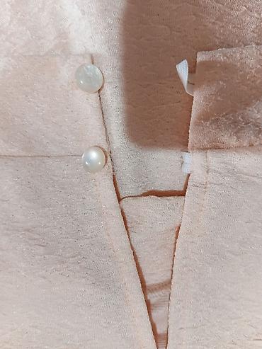 Bluze: Ženska bluza – 2 komada (različite teksture) - Modeli: jedna bluza u — 6