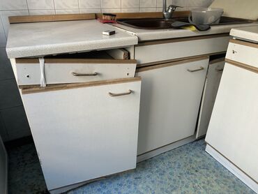 тумба кухонная напольная со столешницей купить: Полка для кухни, Б/у, Дерево, Самовывоз