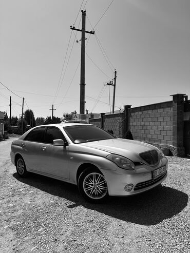 Toyota: Toyota Verossa: 2001 г., 2 л, Автомат, Бензин, Седан