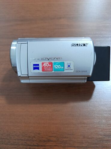 видеокамеры бишкек цена: Продаю видеокамеру SONY DCR-SR88