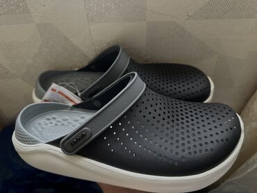 Кроссовки и спортивная обувь: Новые Crocs-ы мужские . Размер 42,5 - 43