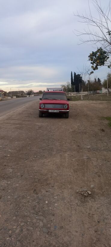 ilkin odenissiz kreditle masinlar vaz: VAZ (LADA) 2101: 1.3 l | 1975 il 16588 km Sedan