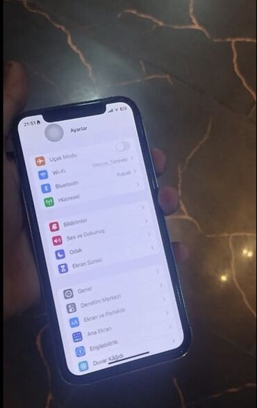 işlənmiş pecler: IPhone X, 64 GB