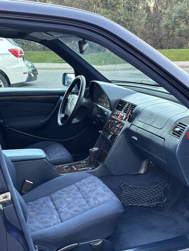 Mercedes-Benz: Mercedes-Benz C 180: 1.8 l | 1998 il Sedan — 13