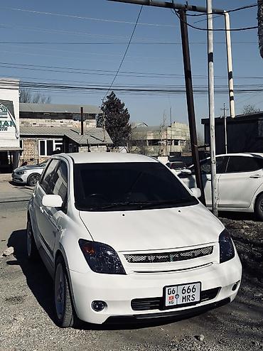 Toyota: Toyota Ist: 2002 г., 1.5 л, Автомат, Бензин, Хэтчбэк — 9