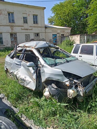 Другой транспорт: Продаётся Honda Fit после ДТП (на запчасти) Продаю автомобиль Honda