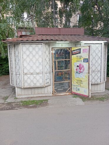 дом кызыл аскер аренда: Сдаю Магазин, Отдельностоящий магазин, 12 м² С оборудованием, Отдельный вход