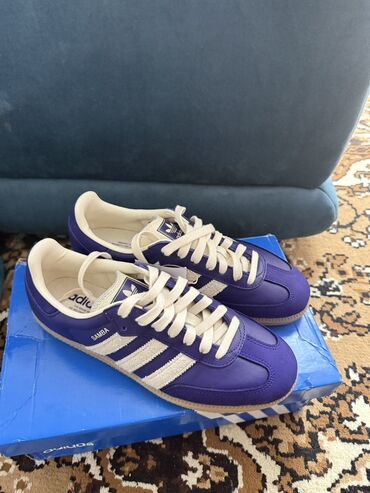 обувь адидас: Продаю ОригиналКроссовки adidas Samba,с размером ошиблась - Модель