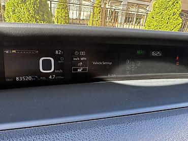 byd yan plus: Toyota Prius: 2018 г., 1.8 л, Вариатор, Гибрид, Хэтчбэк — 7