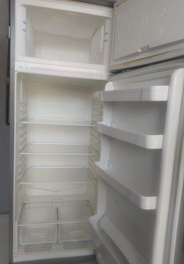 Soyuducular: İşlənmiş 2 qapılı Indesit Soyuducu Satılır lalafo.az -da Soyuducular: İşlənmiş 2 qapılı Indesit Soyuducu Satılır