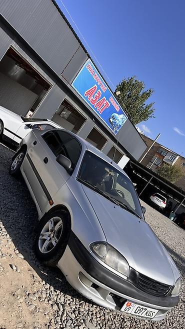 Toyota: Toyota Avensis: 2000 г., 2 л, Механика, Дизель, Седан — 1