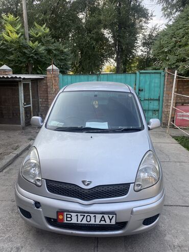 Toyota: Toyota Funcargo: 2003 г., 1.3 л, Автомат, Бензин, Хэтчбэк