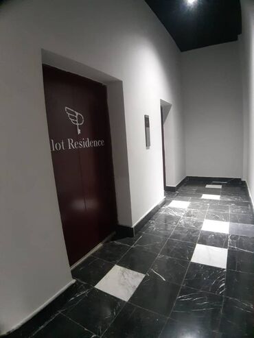 Uzunmüddətli kirayə mənzillər: Mənzil kirayə verilir. 2 otaq. İçərişəhər metrosuna, Tarqovuya piyada — 8