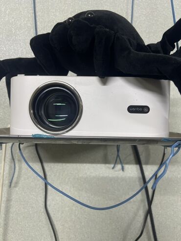 кронштейн проектор: Проектор Wanbo (белый, компактный) - Оптическая линза крупного