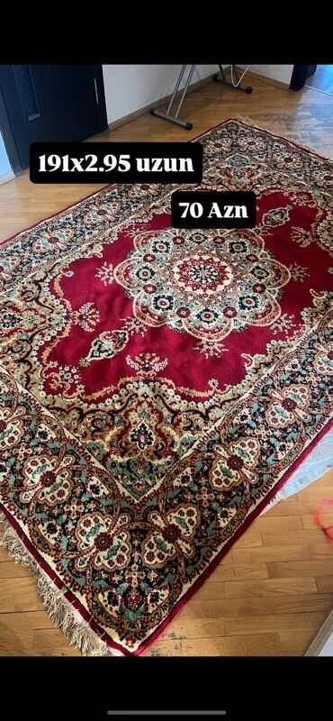 Laminat: Qırmızı fonlu klassik naxışlı xalça - Ölçü: 1.91 x 2.95 m (uzun) -