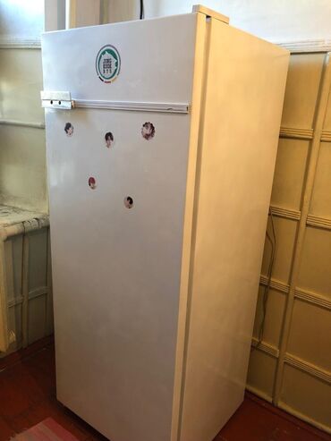 холодильная: Холодильник Biryusa, Б/у, Однокамерный, 150 *