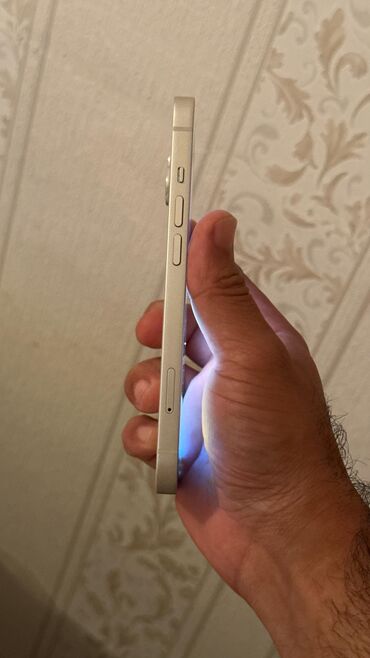 Apple iPhone: IPhone 13, 128 GB, Ağ, Simsiz şarj, Face ID — 4