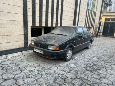 Volkswagen: Volkswagen Passat: 1991 г., 1.8 л, Механика, Бензин, Седан