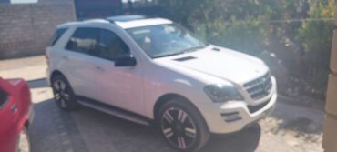 диски разноширокие на бмв х6: Mercedes-Benz ML-Class ağ rəngli SUV Xarici: - Ağ kuzov, qara detal