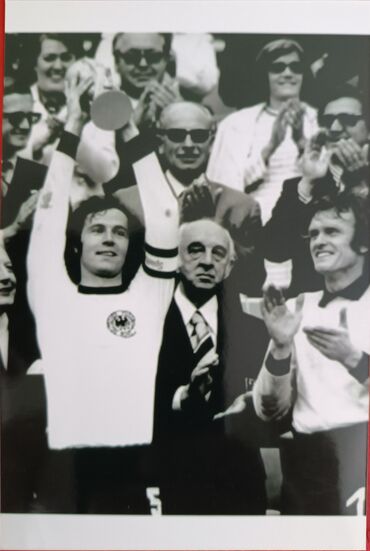 Kolleksiya kartları: Futbol azarkeşləri üçün möhtəşəm şəkillər — 13