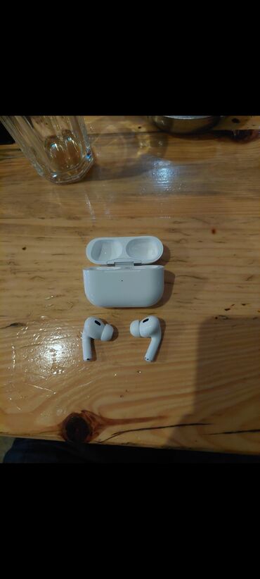 pantalone o: APPLE AirPods Pro 2