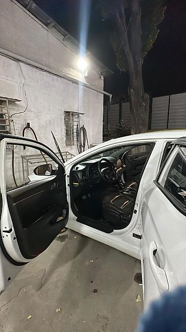 Продажа авто: Hyundai Avante: 2018 г., 1.6 л, Автомат, Бензин, Седан — 6