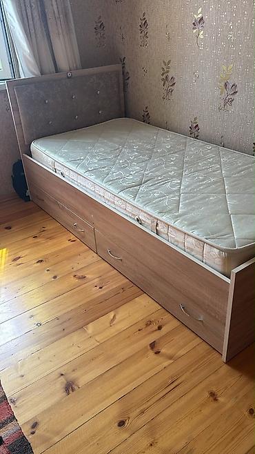 salon refi: Yataq otağı üçün mebel dəsti. Dəstə birnəfərlik çarpayı, döşək, açıq — 1