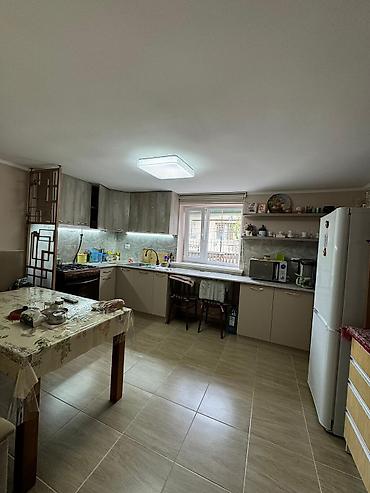 Продажа коттеджей и домов: Продается 2х этажный дом 🏠 📍Район Кож-Завода, Дордоя Площадь дома — 13