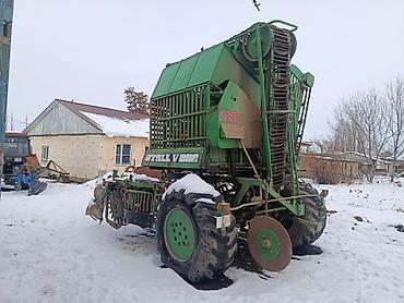 jon deer: Свекла уборочной комбайн.Шттол 200.Двух рядный 60 см.Свежый перегон из — 5